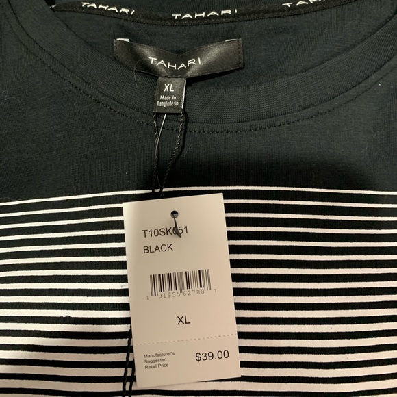 Tahari t-shirt - Picture 3 of 3